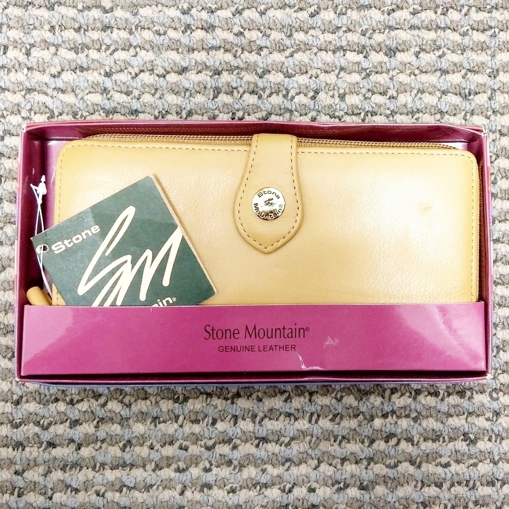 Stone Mountain Genuine Leather Wallet